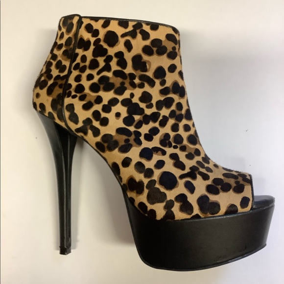 Gianni Bini Shootie - Picture 2 of 4